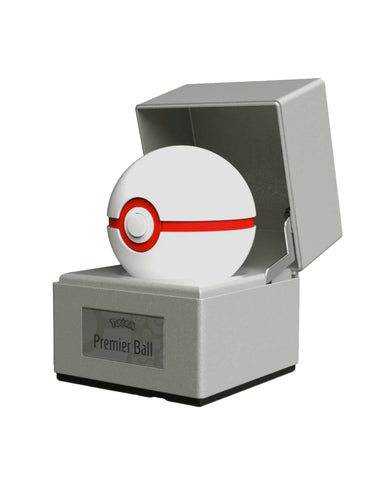 Pokémon Premier Ball - Prop Replica